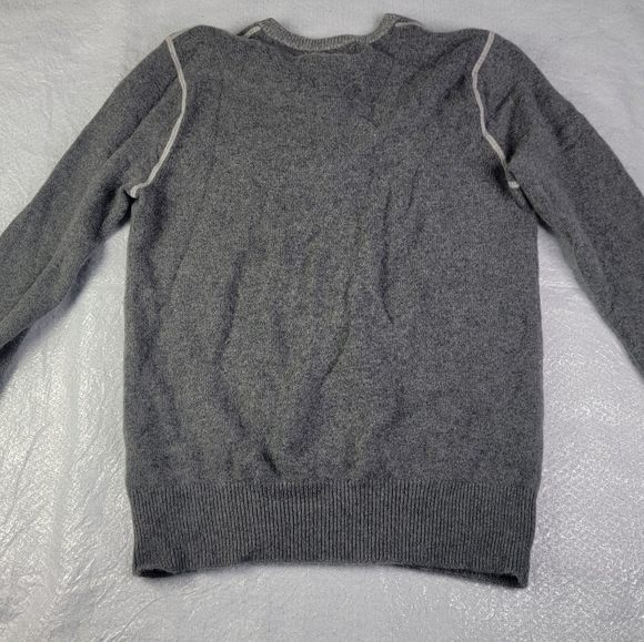 Banana Republic Mens Todd & Duncan 100% Scottish Cashmere Gray Sweater Sz Small - Picture 6 of 13